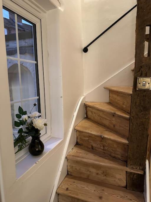 The Nook Lincoln Villa ภายนอก รูปภาพ