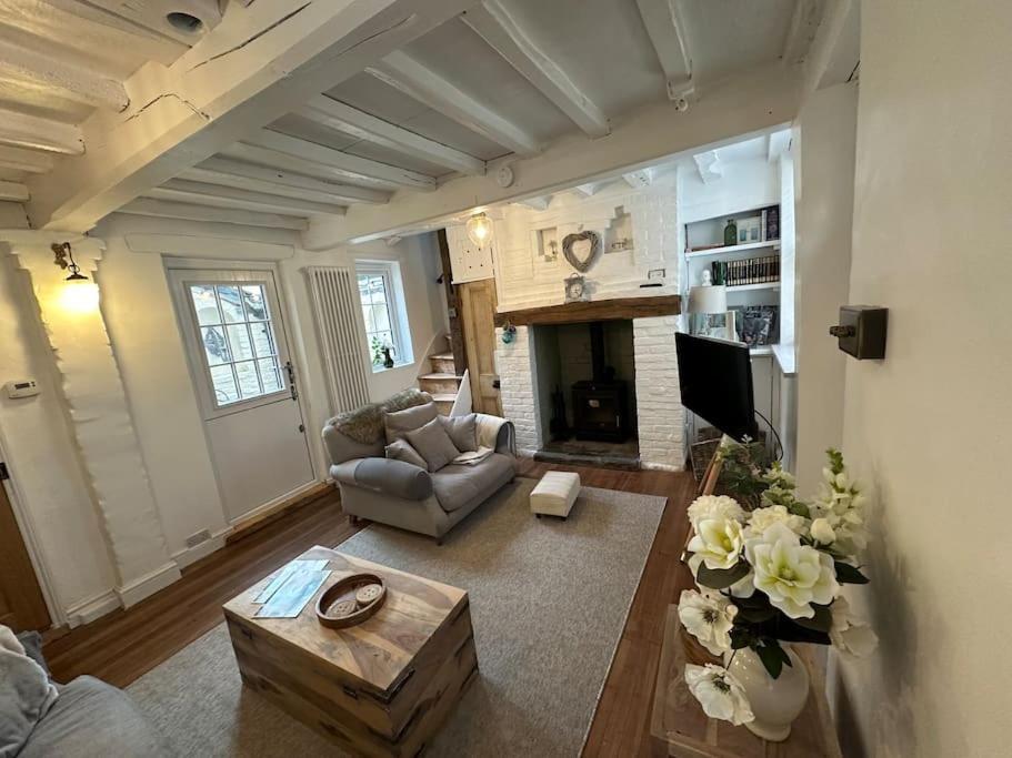 The Nook Lincoln Villa ภายนอก รูปภาพ