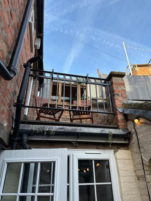 The Nook Lincoln Villa ภายนอก รูปภาพ