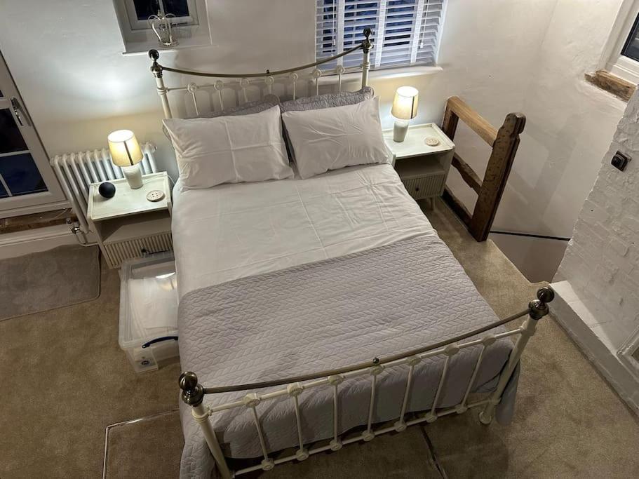 The Nook Lincoln Villa ภายนอก รูปภาพ