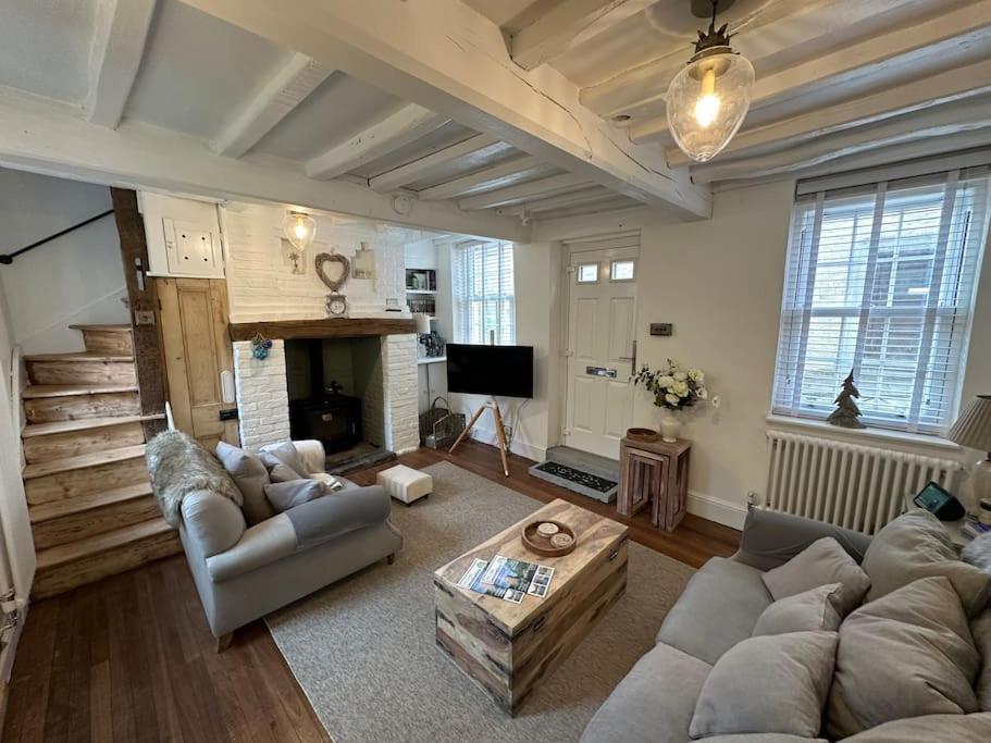 The Nook Lincoln Villa ภายนอก รูปภาพ