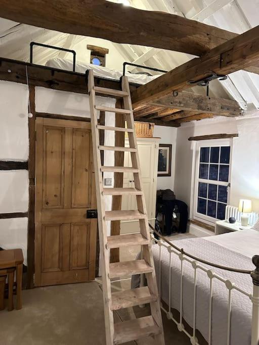 The Nook Lincoln Villa ภายนอก รูปภาพ